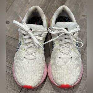 Womens Nike React Infinity Run 3 size 9